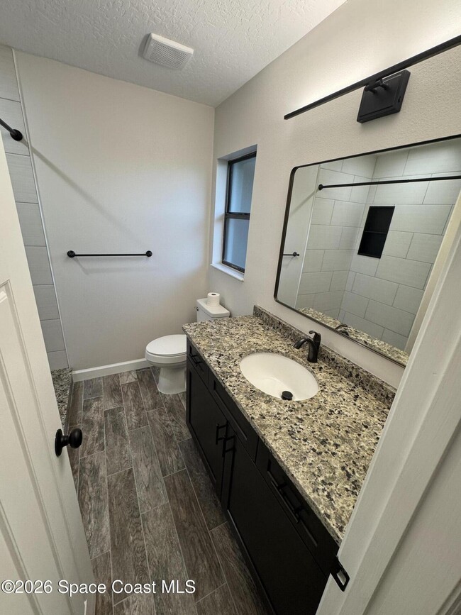 Building Photo - 540 Elliott Dr