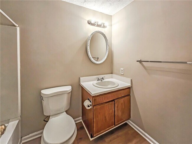 Building Photo - 7080 Greenbower Ln