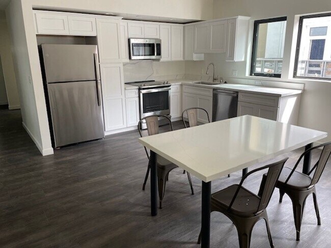 Building Photo - Unit A-Newly Renovated Building , with new...