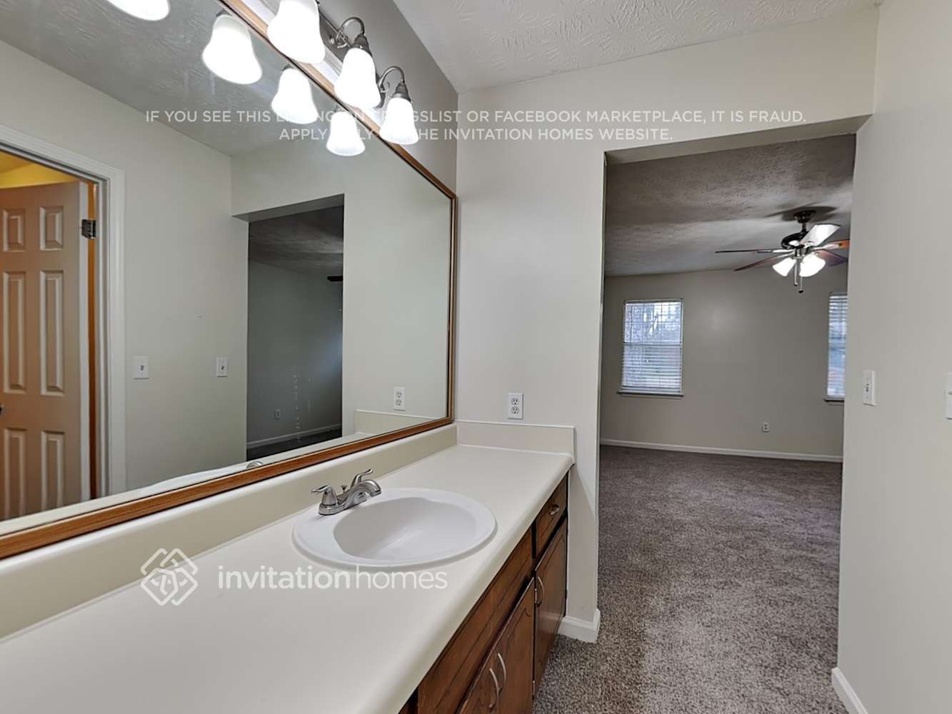 Building Photo - 1835 Red Rose Ln