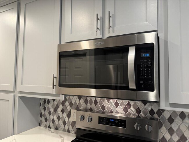 Building Photo - 777 Bering Dr