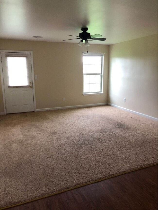 Building Photo - 708 Chatham Ct