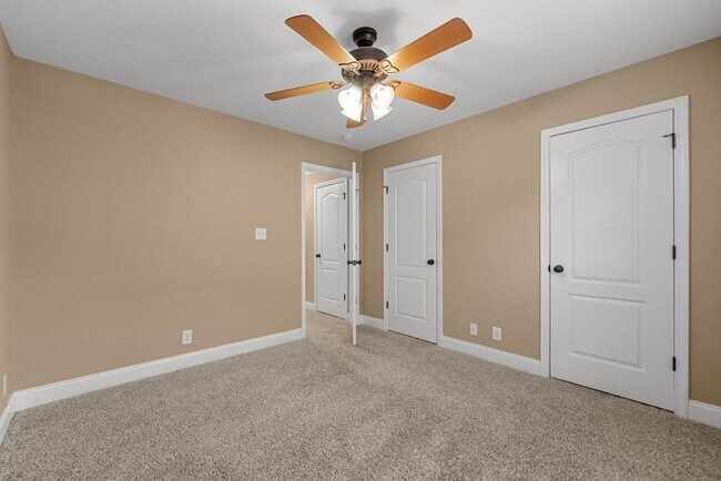 Building Photo - Pet Friendly in Sango!