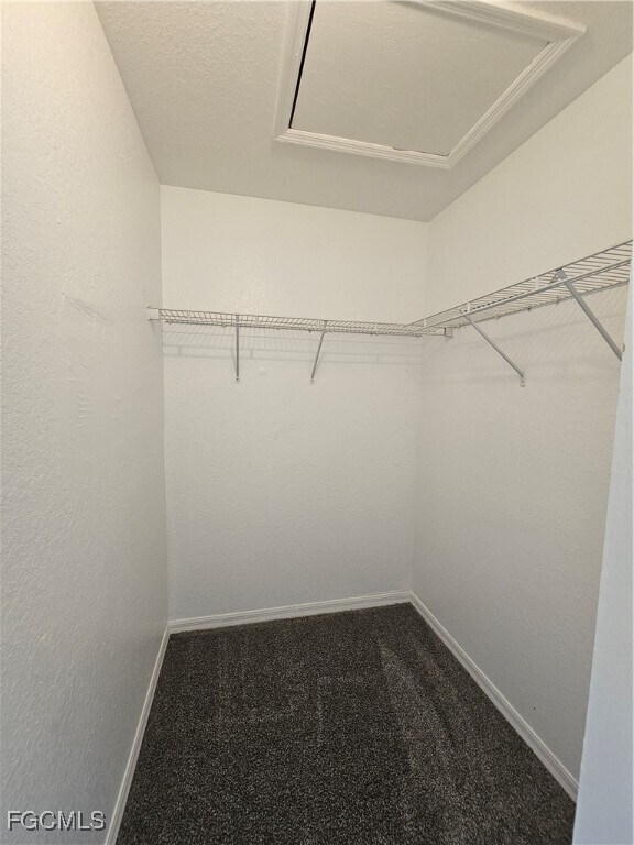 Building Photo - 1127 Croquet St E