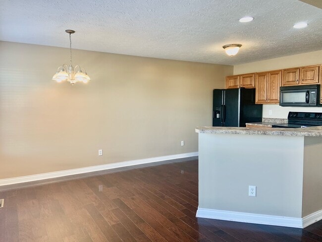 Building Photo - 115 Kodiak Ct