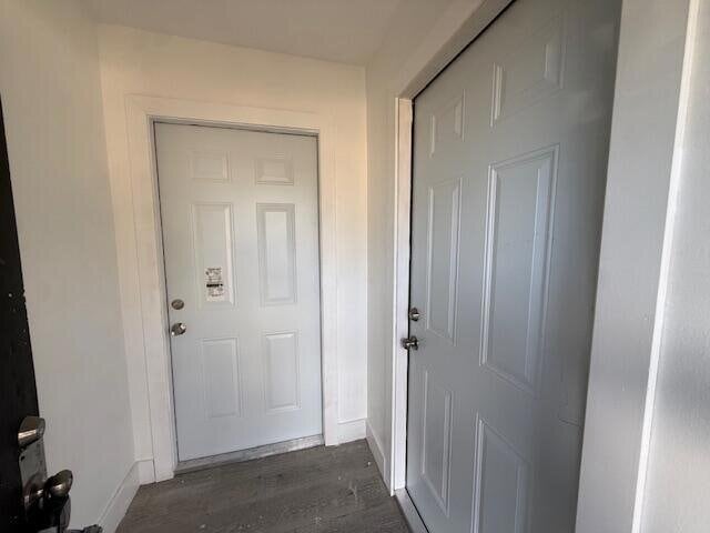 Building Photo - 904 4th St