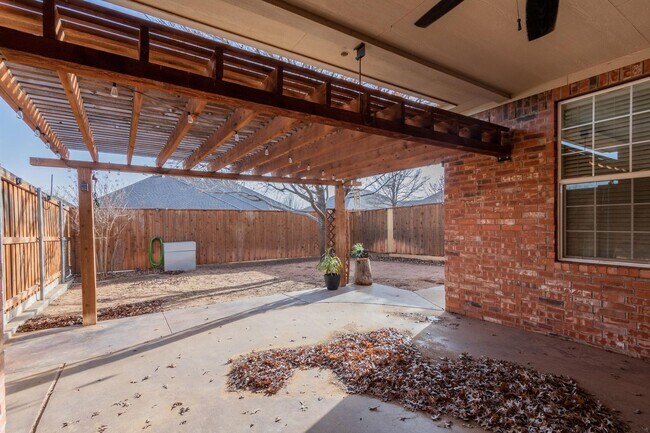 Building Photo - Updated 4/3/3 Located in Frenship ISD!