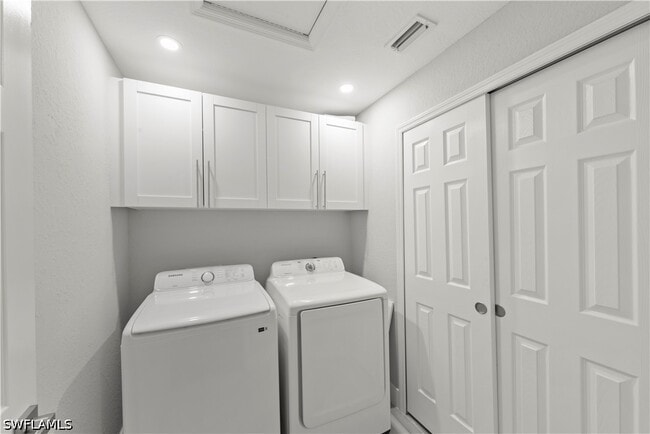 Building Photo - 2859 Blossom Ct