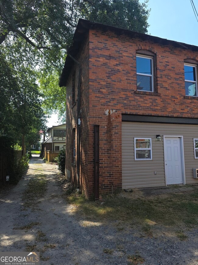 Building Photo - 293 Orange St