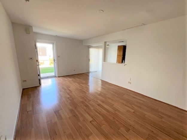 Building Photo - 173 Emil Ct