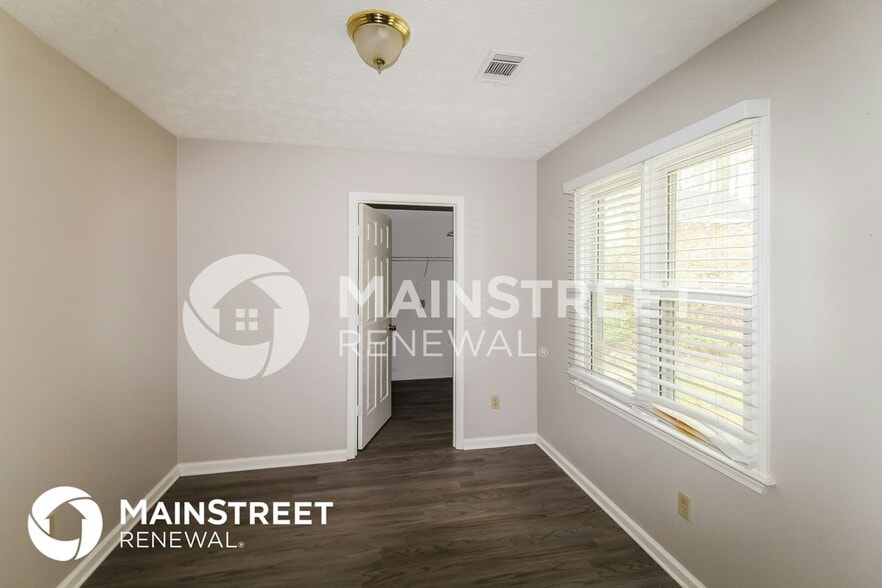Building Photo - 608 Hunters Cove Ln