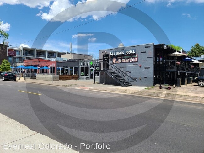 Building Photo - 2 br, 1 bath House - 1940 W 32nd Ave Apt 203