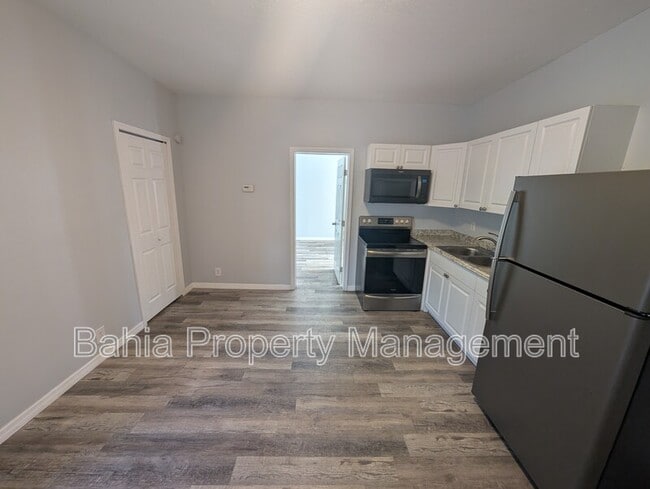 Building Photo - 103 S Westland Ave