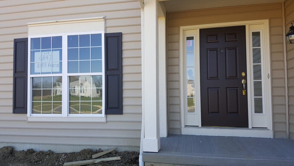 Building Photo - 4143 Freesia Dr