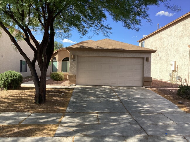 Building Photo - 4249 E Cholla Desert Trl