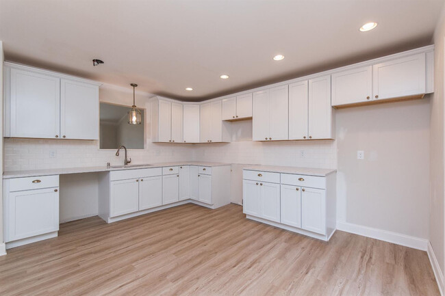 Building Photo - 1140 Orchard Dr