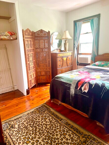 Bedroom and attached separate room is yours - 817 E Girard Ave