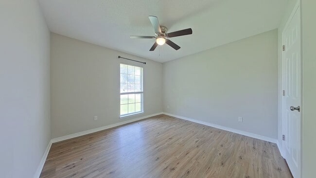 Building Photo - 5405 Josh Dr