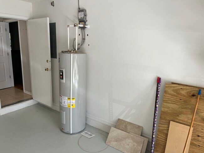 Building Photo - 1918 Turtle Creek Pl