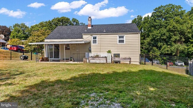 Building Photo - 203 Ashwood Way