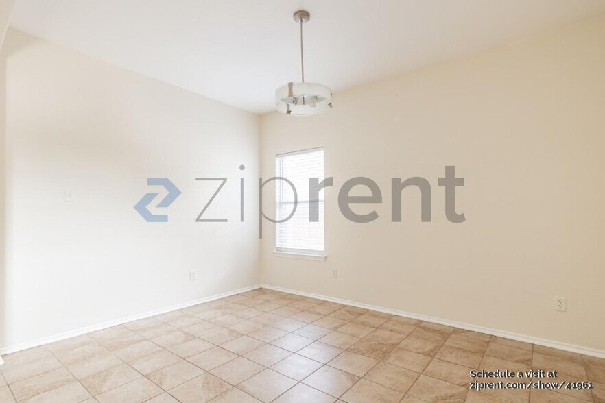 Building Photo - 10335 Ashbury Creek