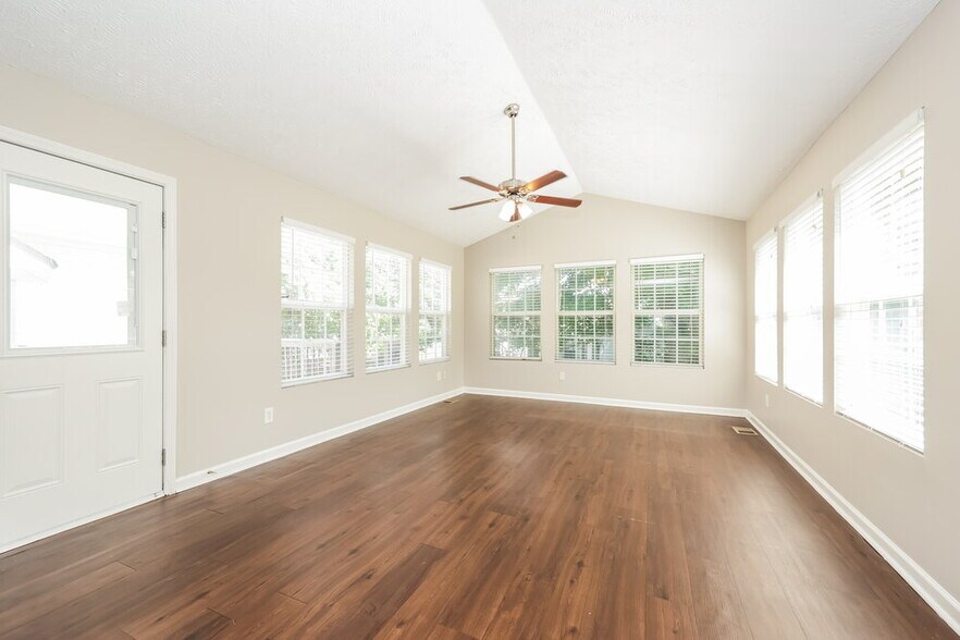 Building Photo - 2305 Leighton Way