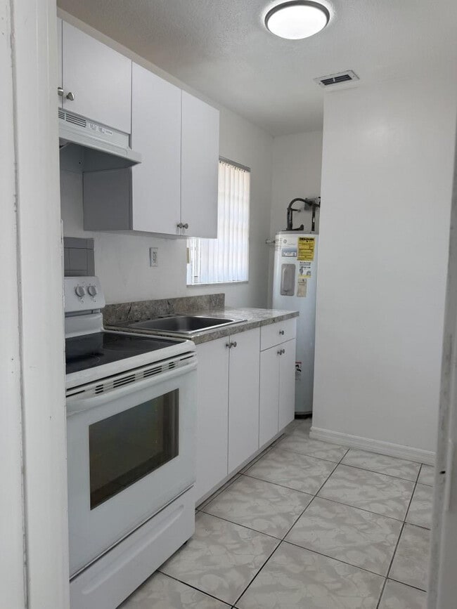 Building Photo - 24000 SW 207th Ave