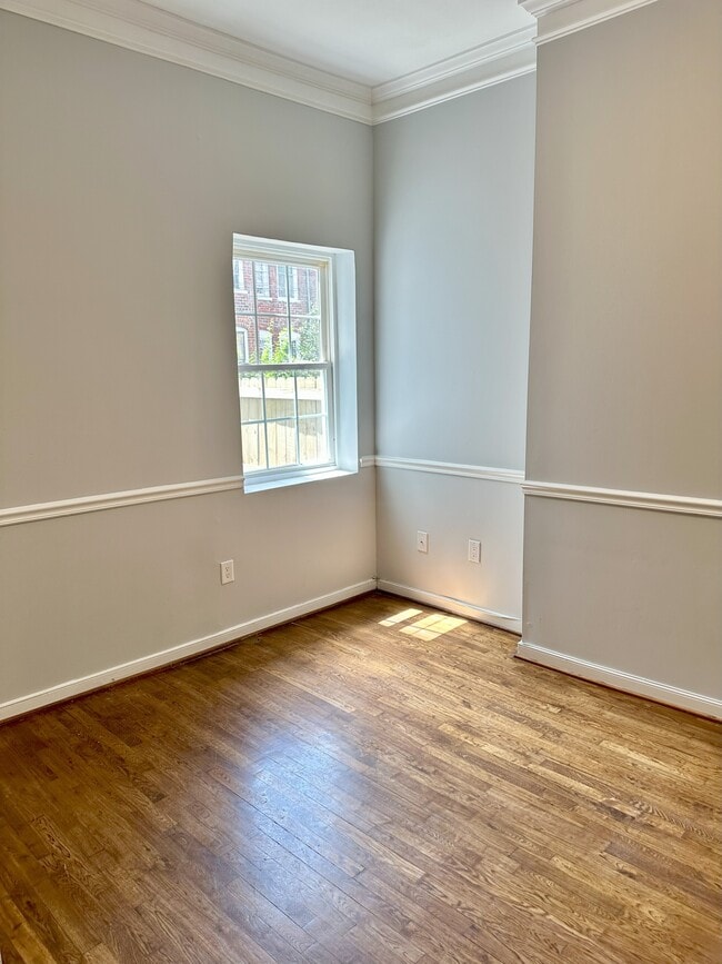 Building Photo - 2317 Venable St