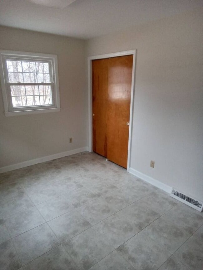 Building Photo - All Brick Ranch Home In Indian Trail!