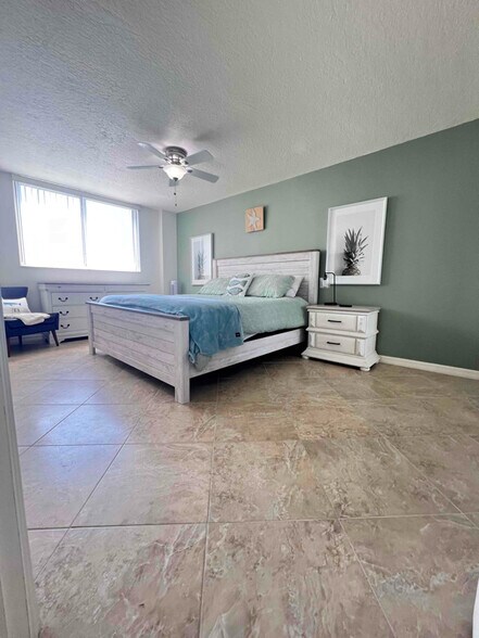 Building Photo - 2020 N Atlantic Ave