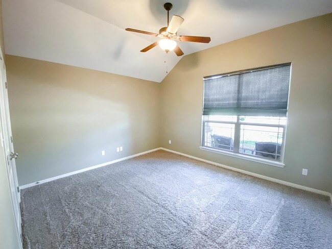 Building Photo - 113 Terravista Trl