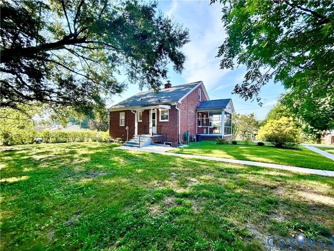 Building Photo - 411 Hillcrest Ave