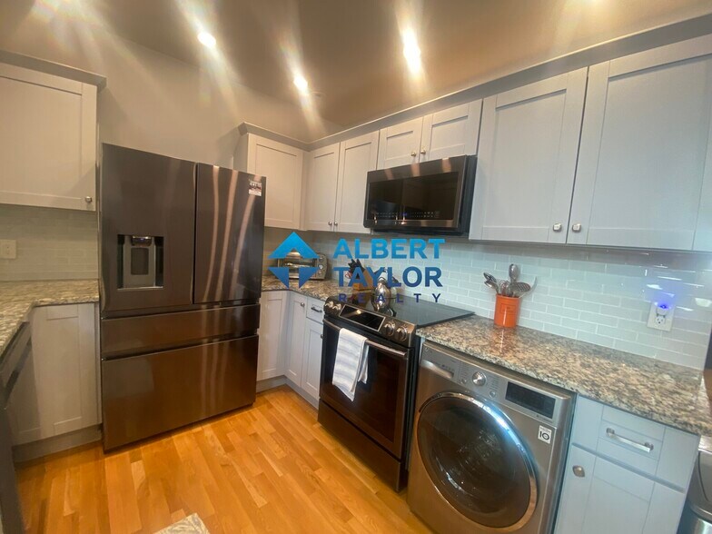 Building Photo - 15 Chiswick Ter