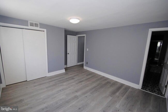 Building Photo - 414 Lawrence St