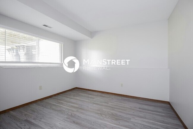 Building Photo - 3 Bedroom Pet-Friendly Home in Florissant,...