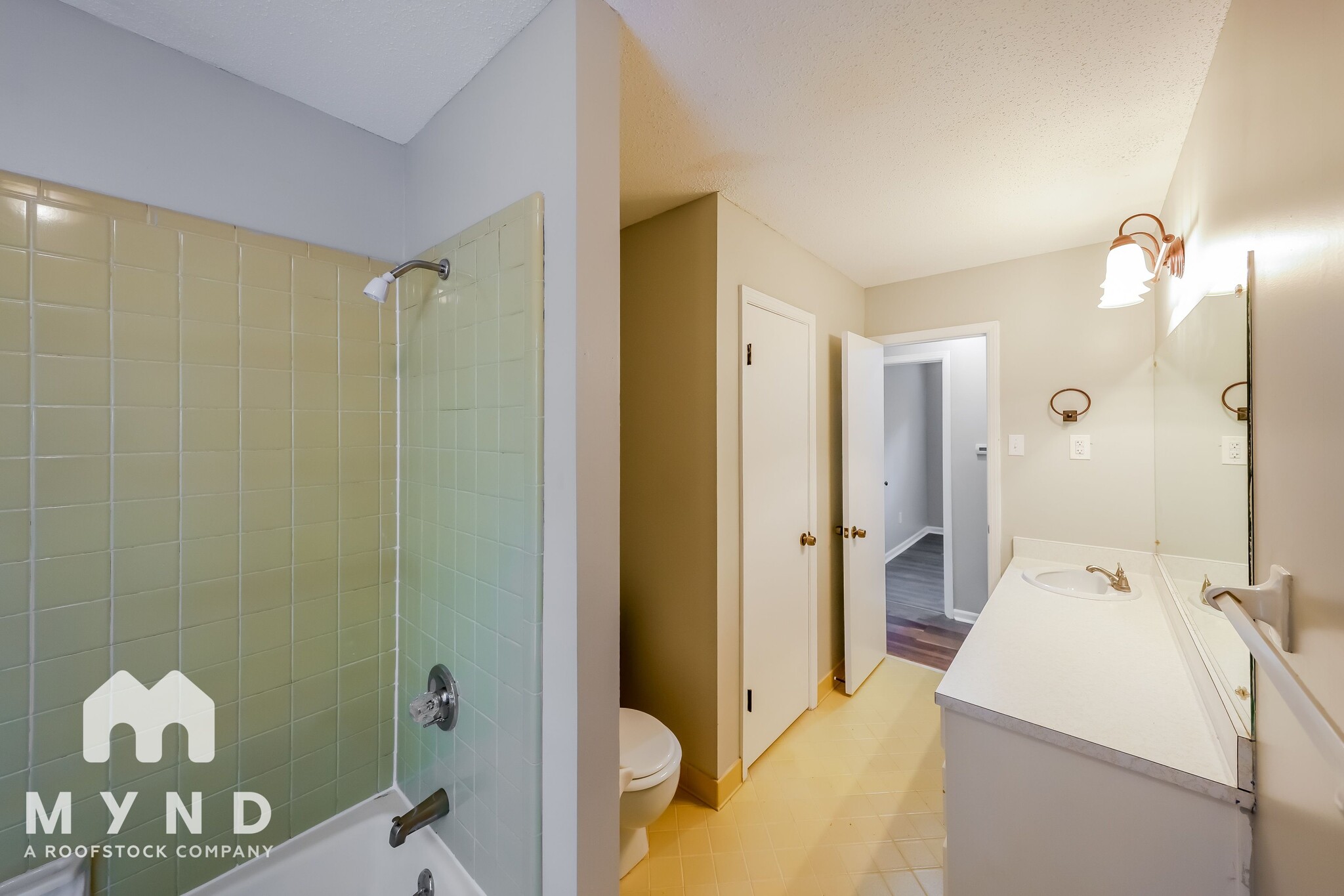 Building Photo - 3767 Chestnut Ridge Ln