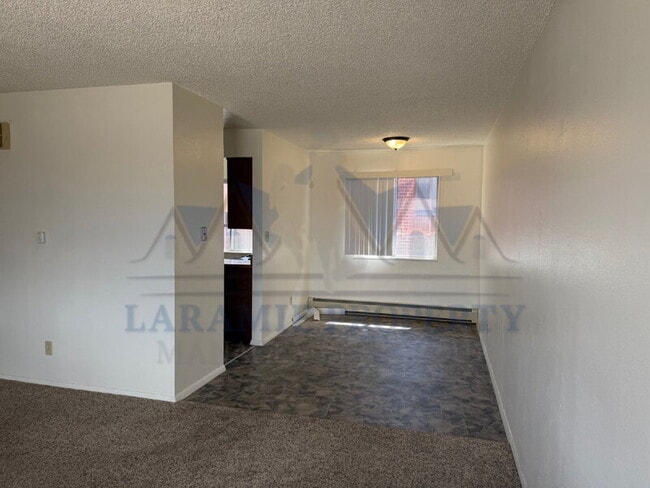 Building Photo - 710 Downey St