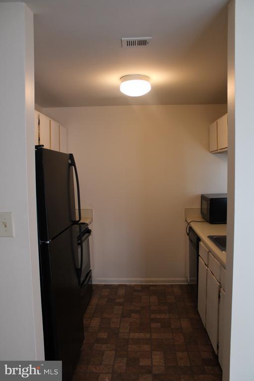 Building Photo - 6609 Rapid Water Way