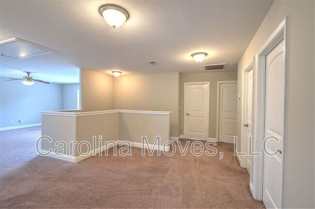 Building Photo - 836 Bayshore Ln