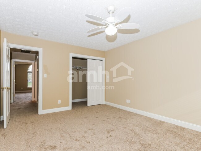 Building Photo - 6552 Greeley Ave