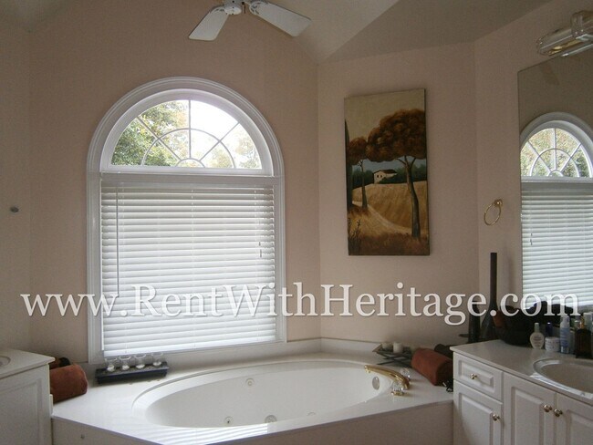 Building Photo - WOW!!!!!...PRETIGIOUS HOME IN CHAPEL CROSS...