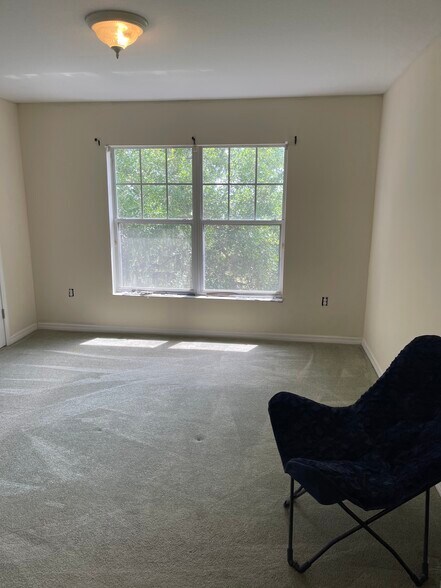Building Photo - 4213 Winding Vine Dr
