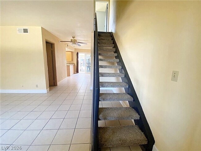 Building Photo - 894 Rhinegold Way