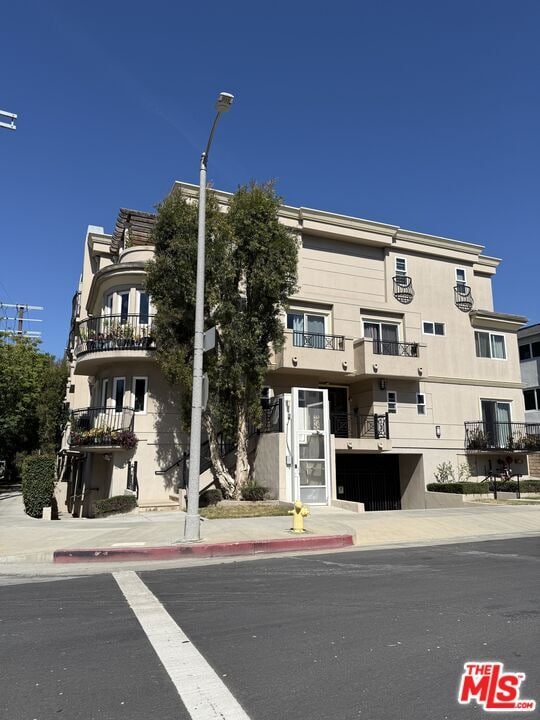 Building Photo - 5401 Morella Ave