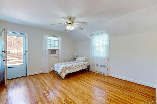 Building Photo - 32 Biltmore Ave