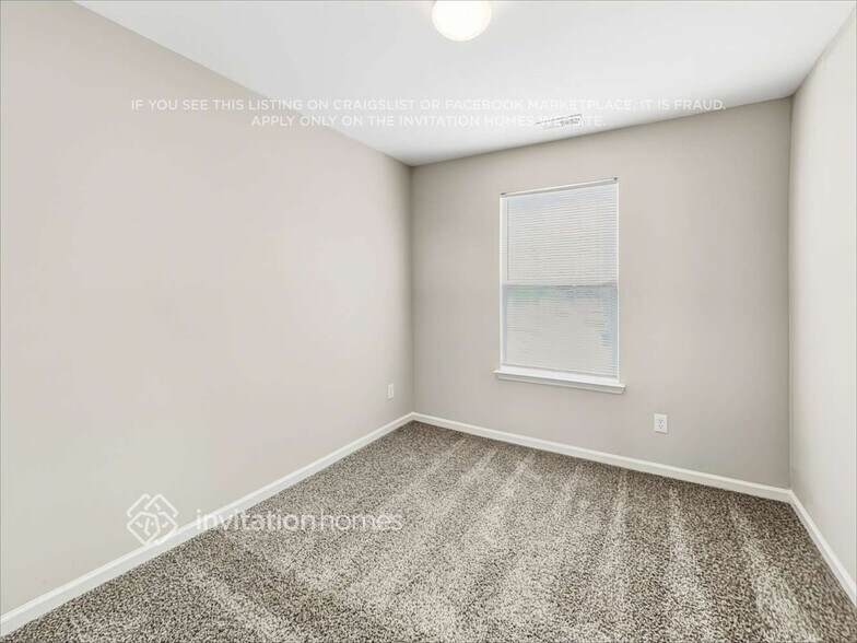 Building Photo - 3940 Laurel Glen Dr