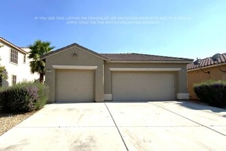 Building Photo - 4013 Keasberry Ave