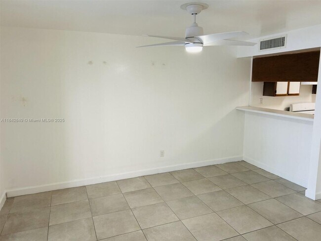 Building Photo - 15325 SW 106th Terrace