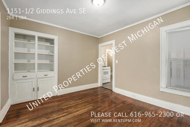 Building Photo - Available Now | 2 Bedroom Upper Level Apar...