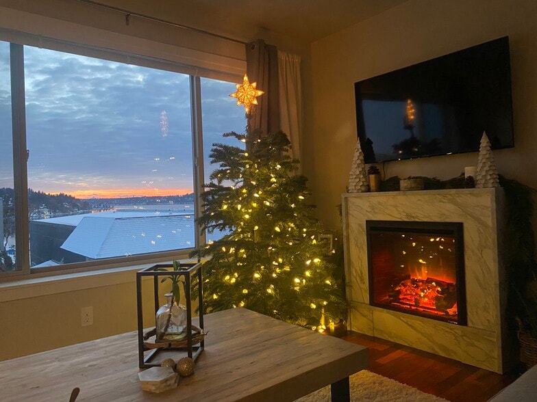 Building Photo - 6219 NE 181st St